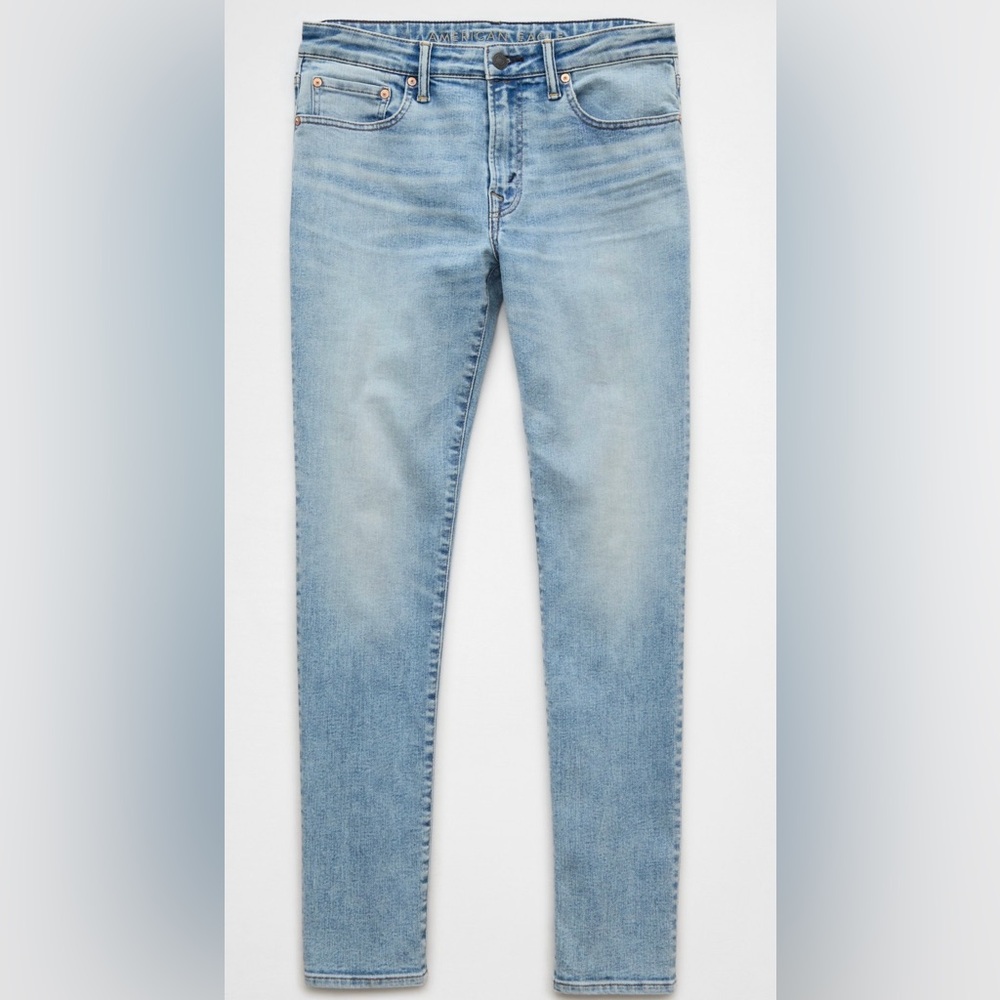 American Eagle lightly worn men’s jeans